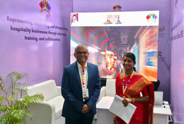 Innocent Divya, IAS, Commissioner of Tourism, Government of Tamil Nadu, visited the SIHRA pavilion and congratulated the team for their continued support and commendable work